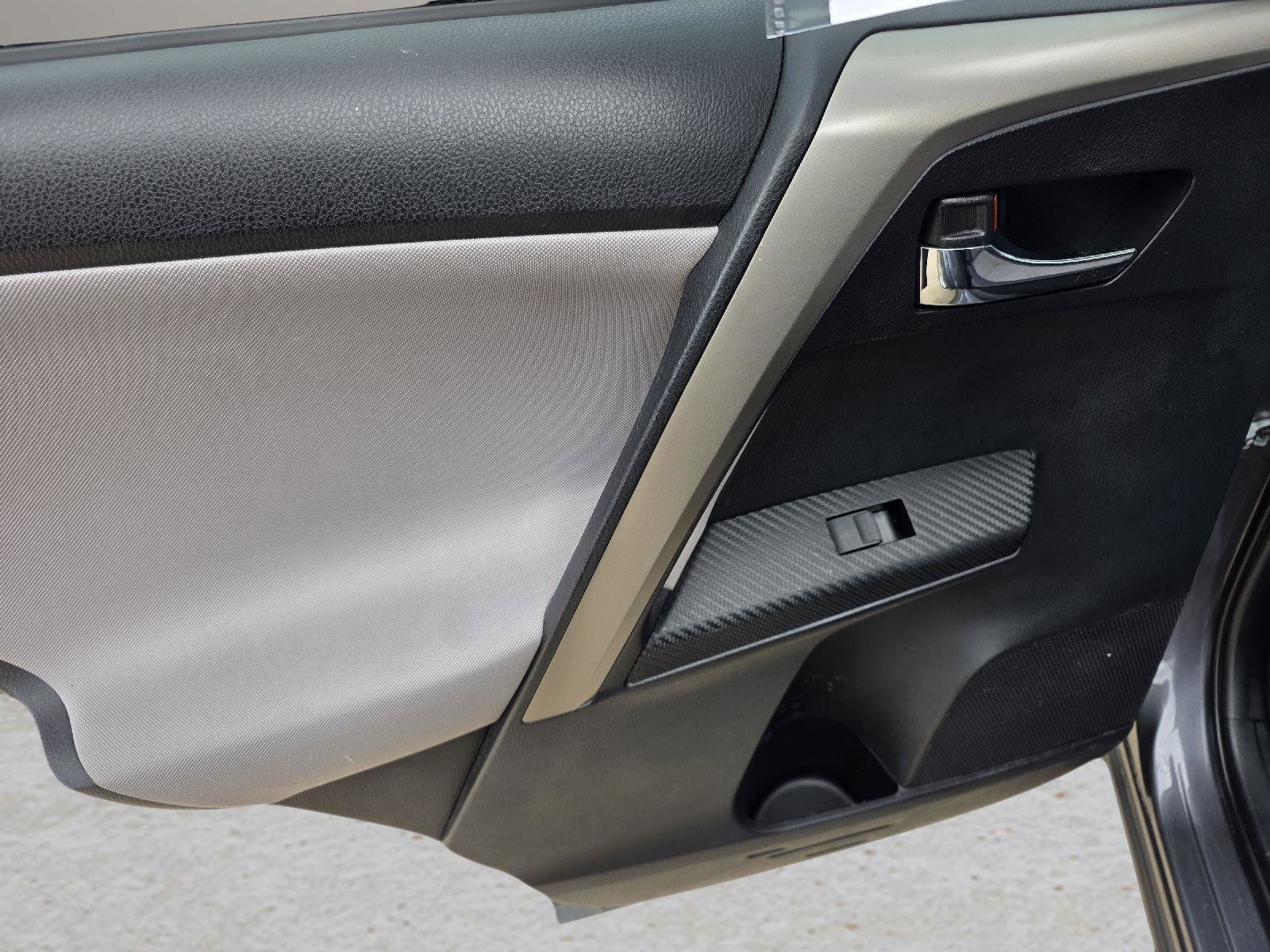 Used 2014 Toyota RAV4 XLE image 30