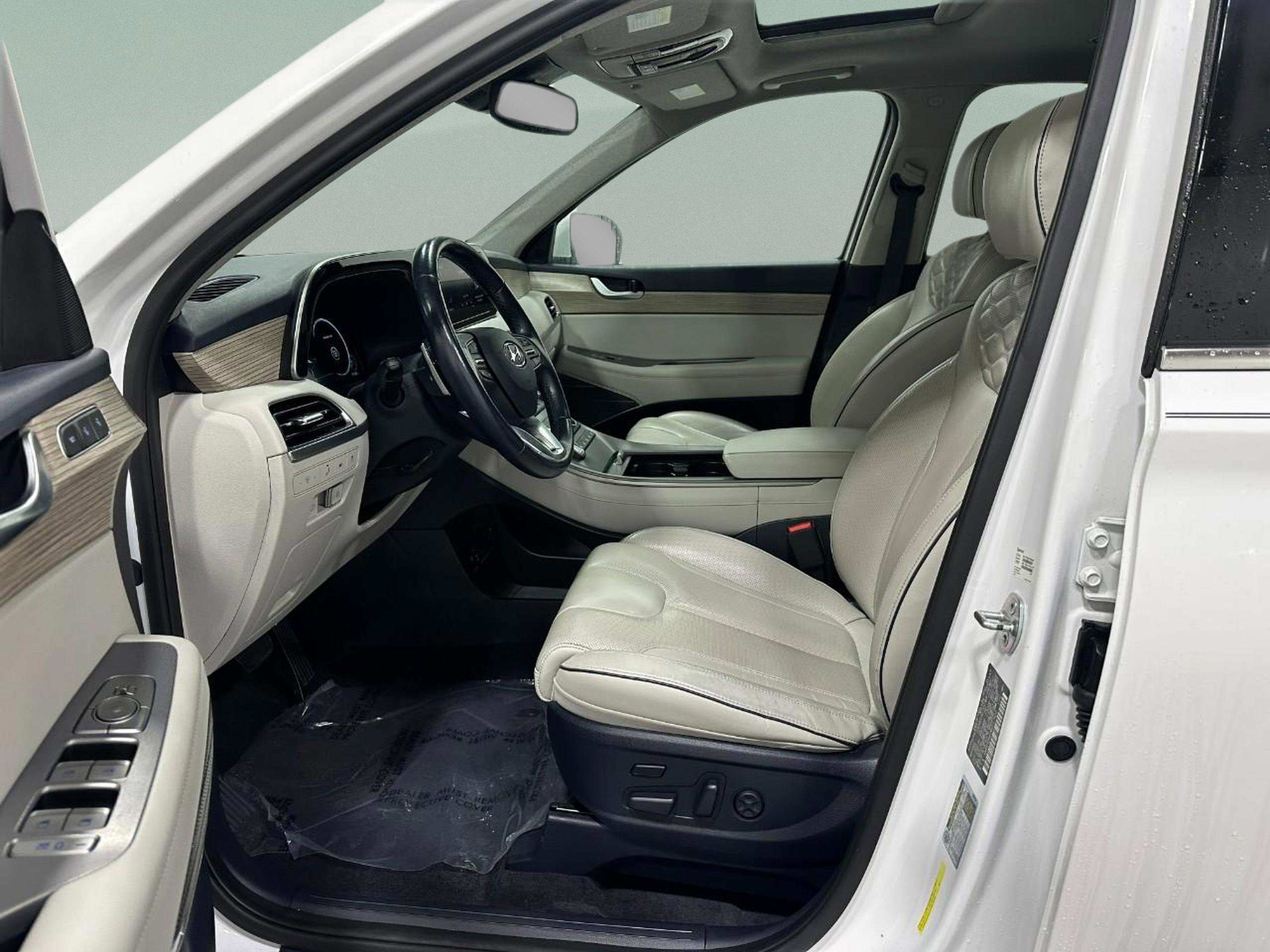 Used 2021 Hyundai Palisade Limited image 18