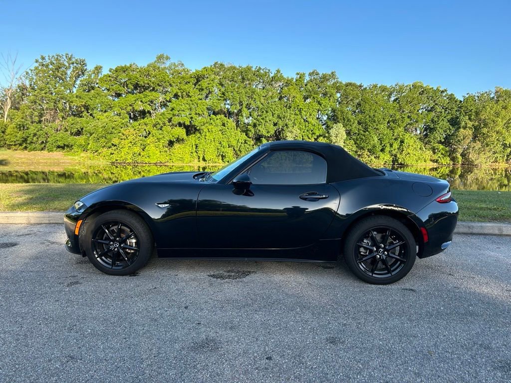 Used 2024 MAZDA MX-5 Miata Sport image 2