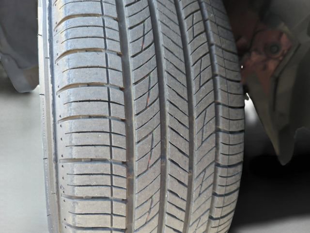 Certified 2025 Nissan Rogue S image 44