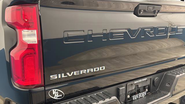 Used 2021 Chevrolet Silverado 2500 LTZ w/ Z71 Chrome Sport Edition AWD/4WD image 41