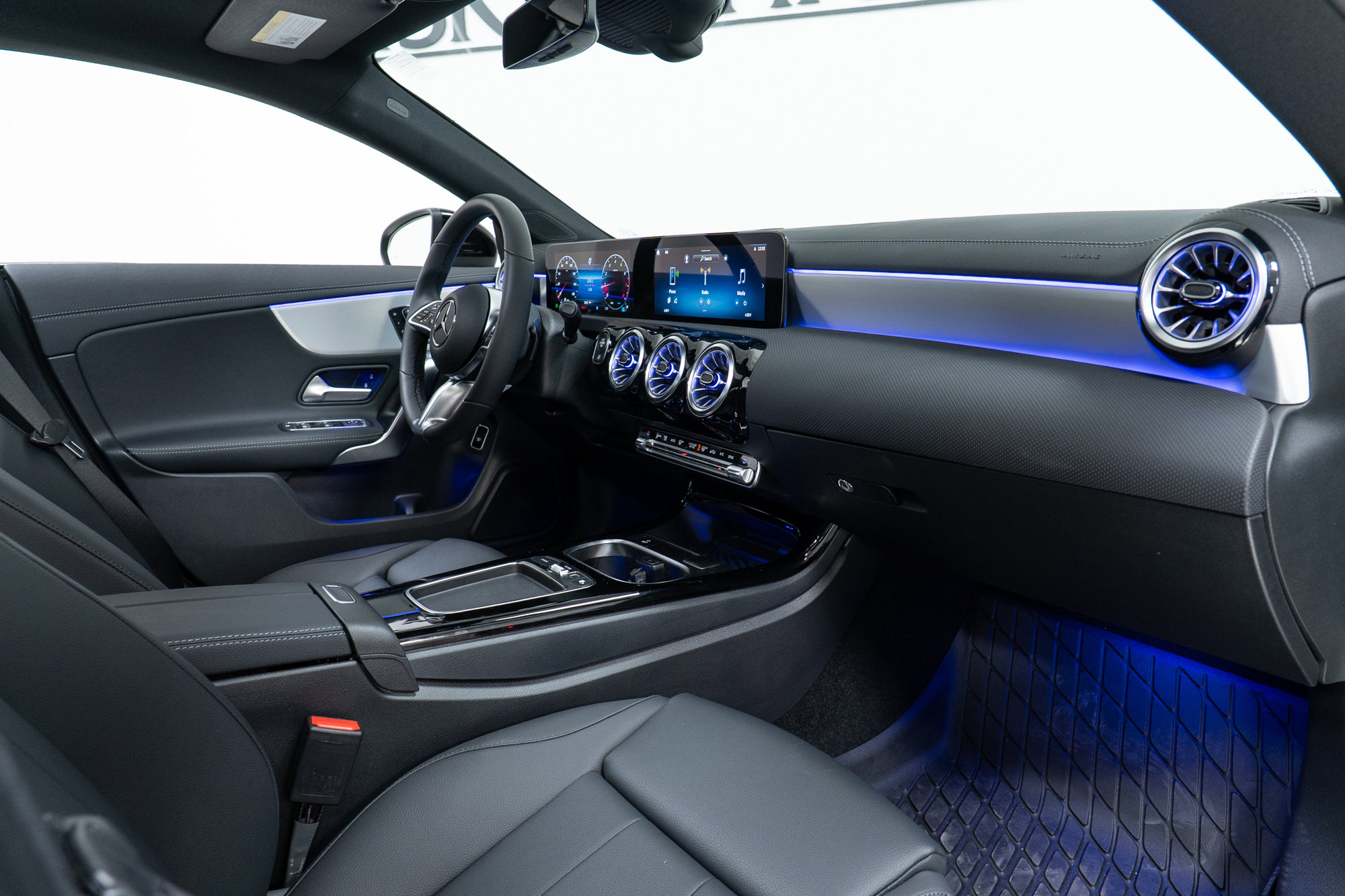 New 2026 Mercedes-Benz CLA 250 4MATIC image 21