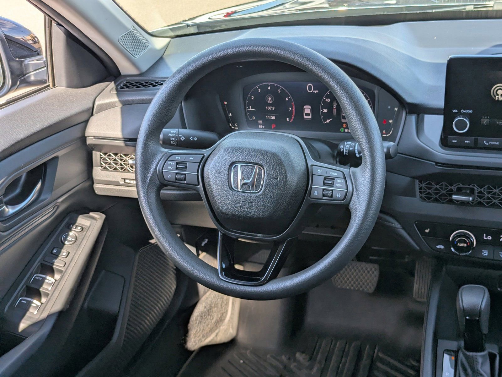 Used 2025 Honda Accord SE image 16