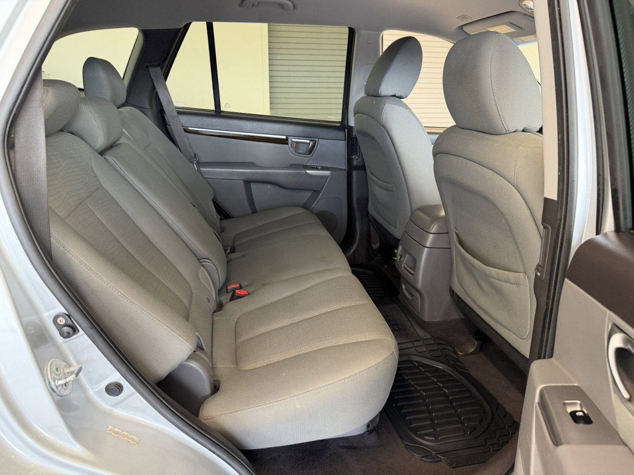 Used 2010 Hyundai Santa Fe GLS image 29