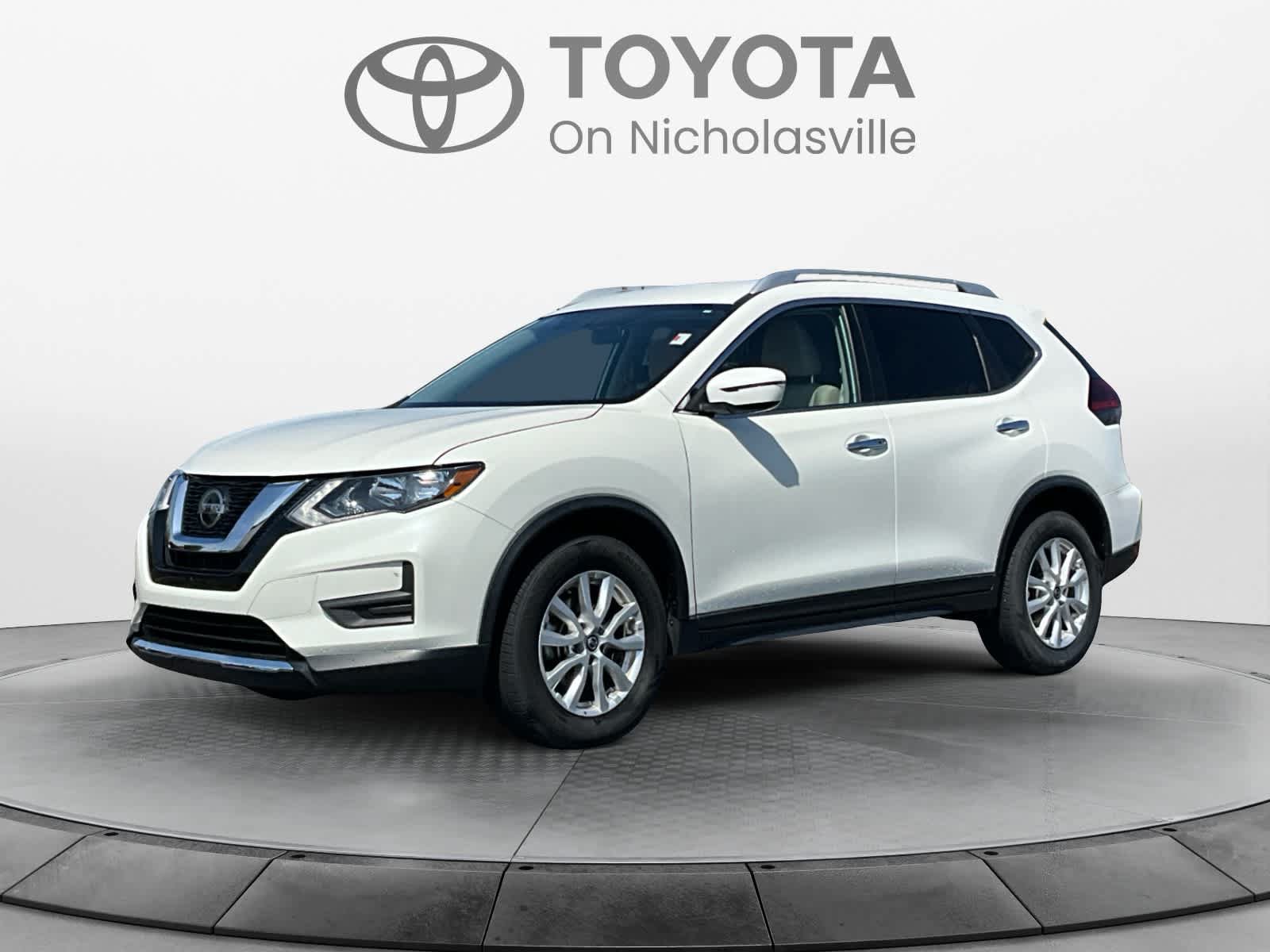Used 2018 Nissan Rogue SV
