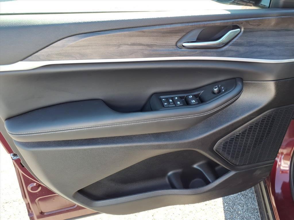 New 2026 Jeep Grand Cherokee Altitude AWD/4WD image 6