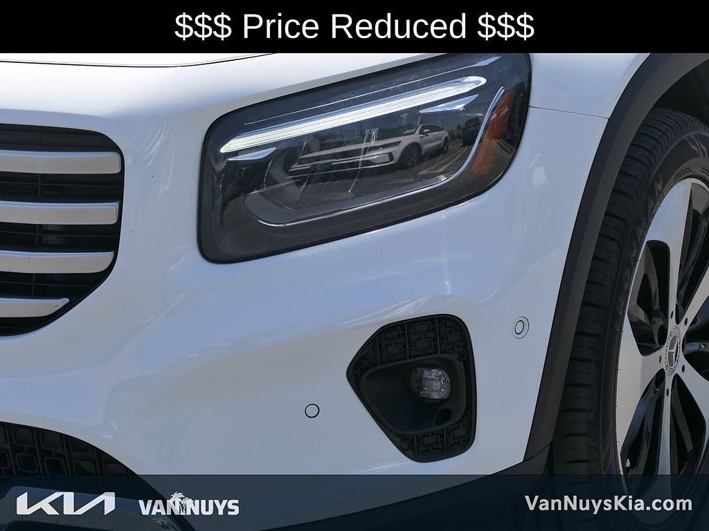 Used 2025 Mercedes-Benz GLB 250 4MATIC image 40