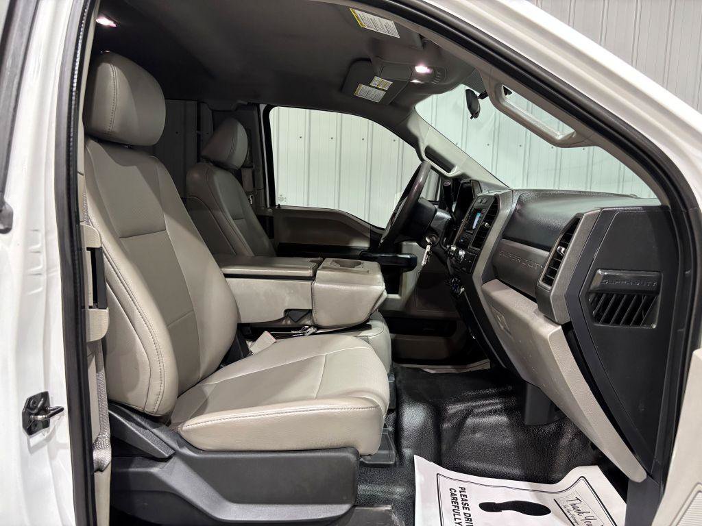 Used 2017 Ford F250 XL w/ Power Equipment Group AWD/4WD image 12