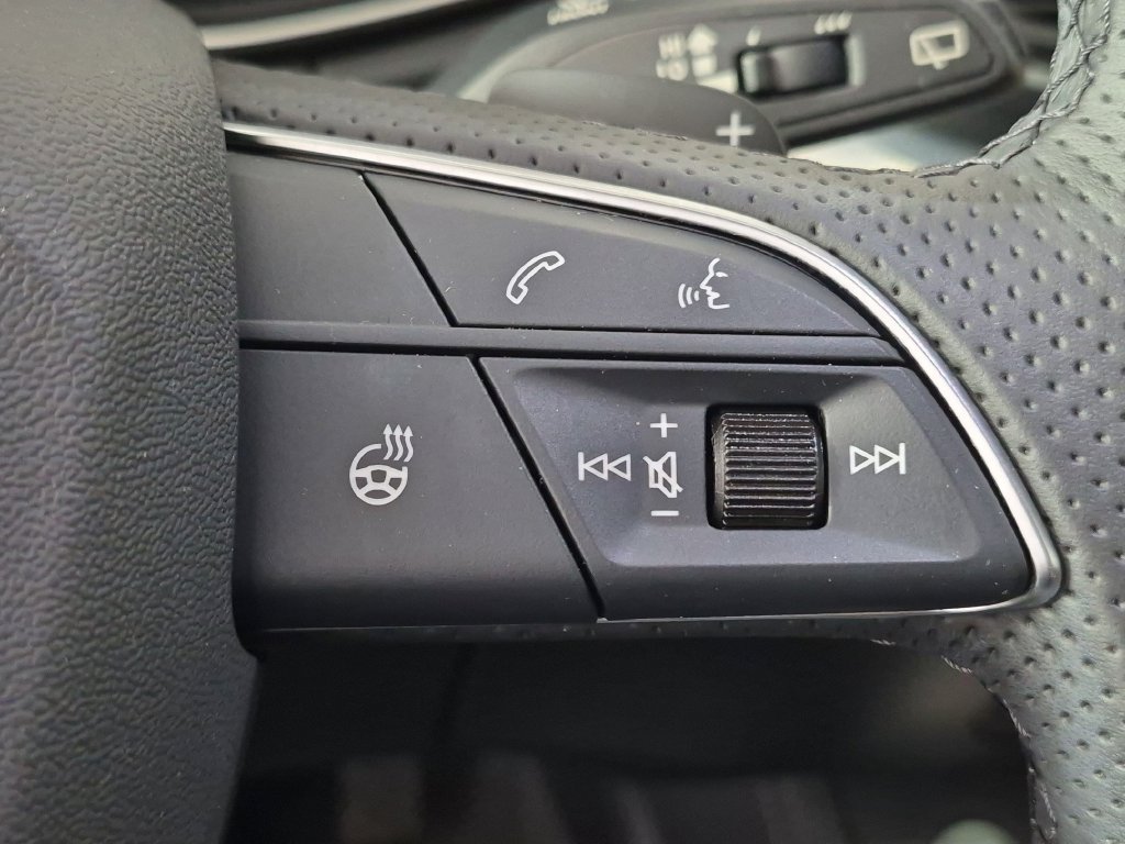 Used 2024 Audi Q5 2.0T Premium Plus w/ Premium Plus Package AWD/4WD image 20