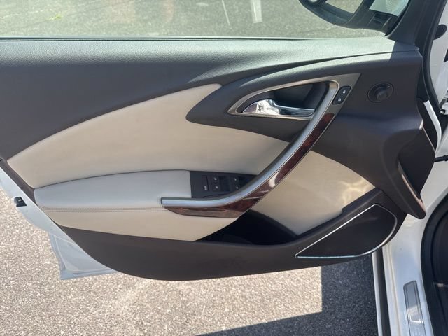 Used 2012 Buick Verano FWD image 14