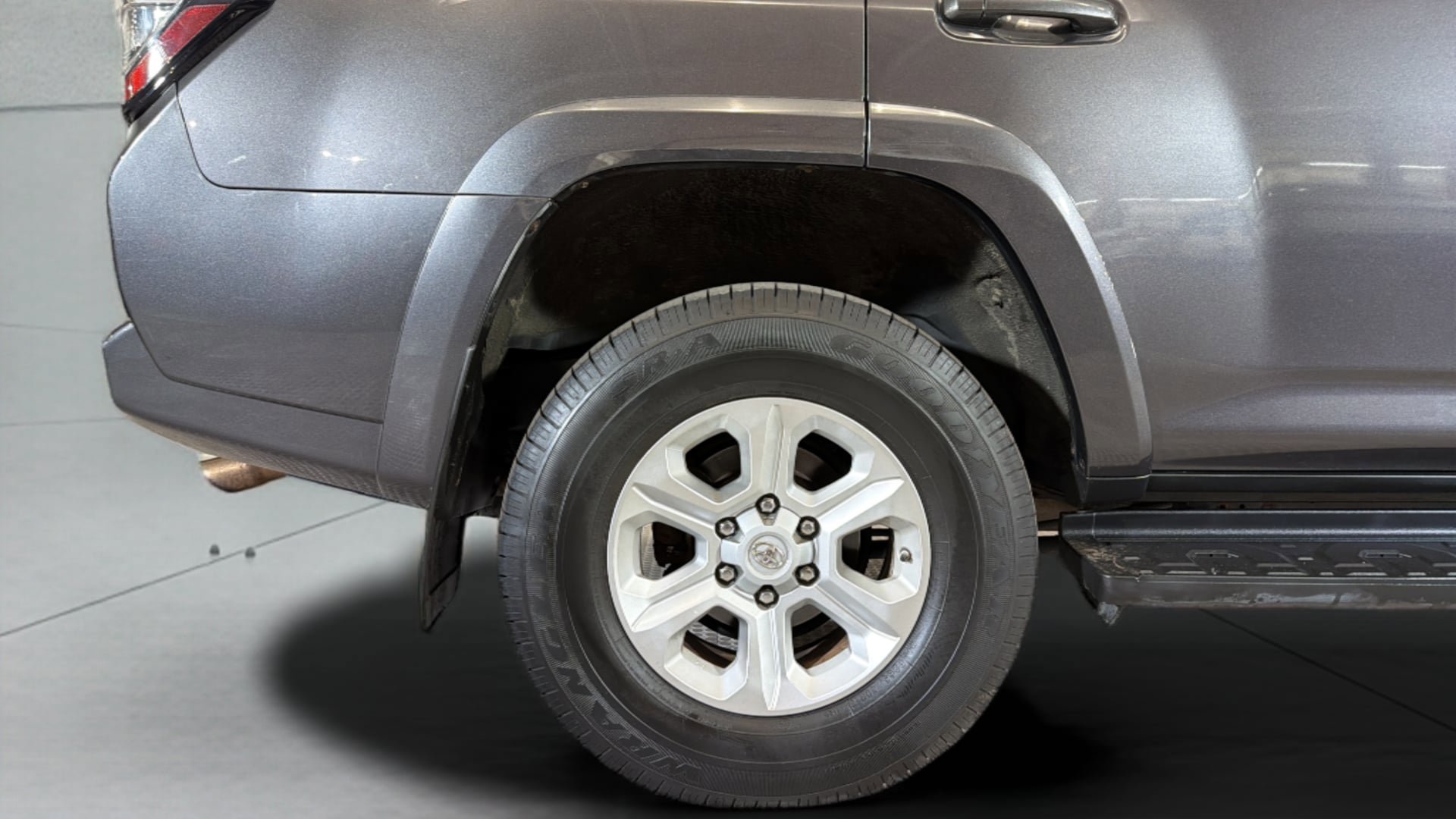 Used 2014 Toyota 4Runner SR5 Premium AWD/4WD image 35