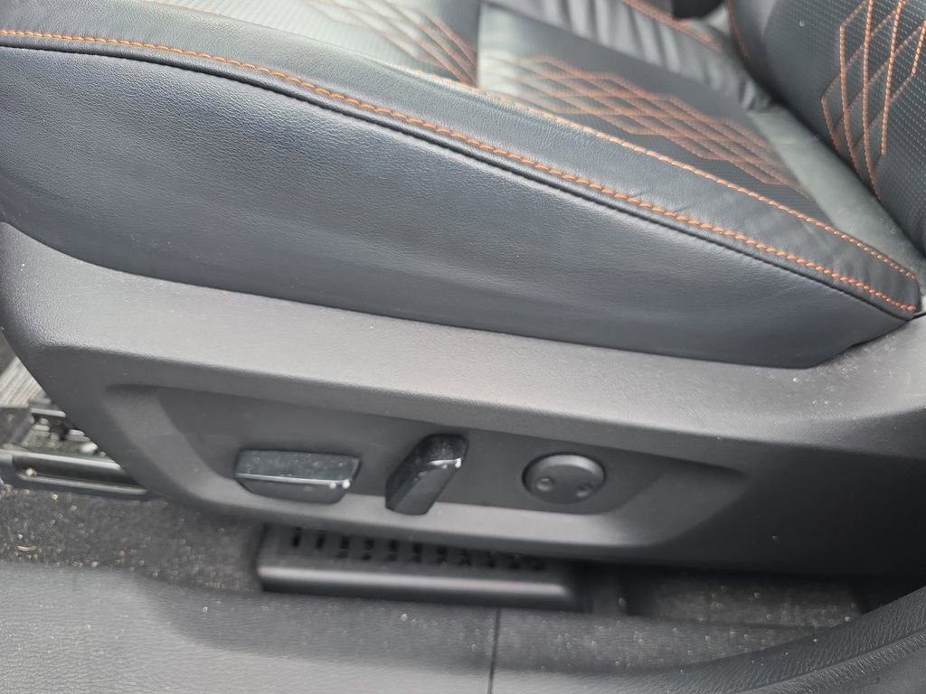 Used 2022 Mitsubishi Outlander SEL AWD/4WD image 12