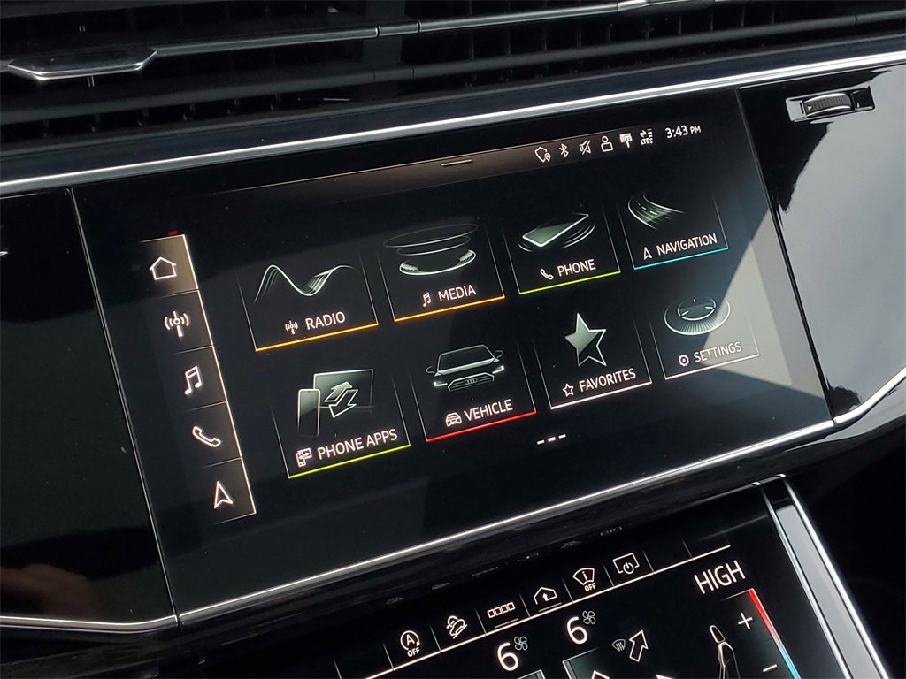 Used 2021 Audi Q8 Prestige w/ Prestige Package image 21