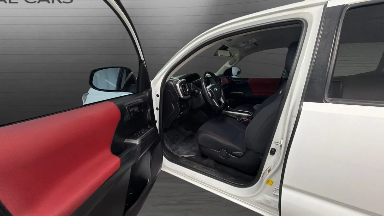 Used 2020 Toyota Tacoma SR5 RWD image 20