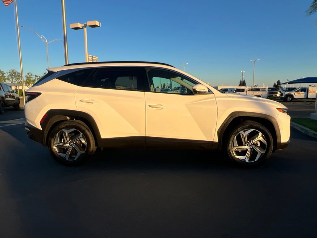Used 2023 Hyundai Tucson Limited w/ Cargo Package AWD/4WD image 11