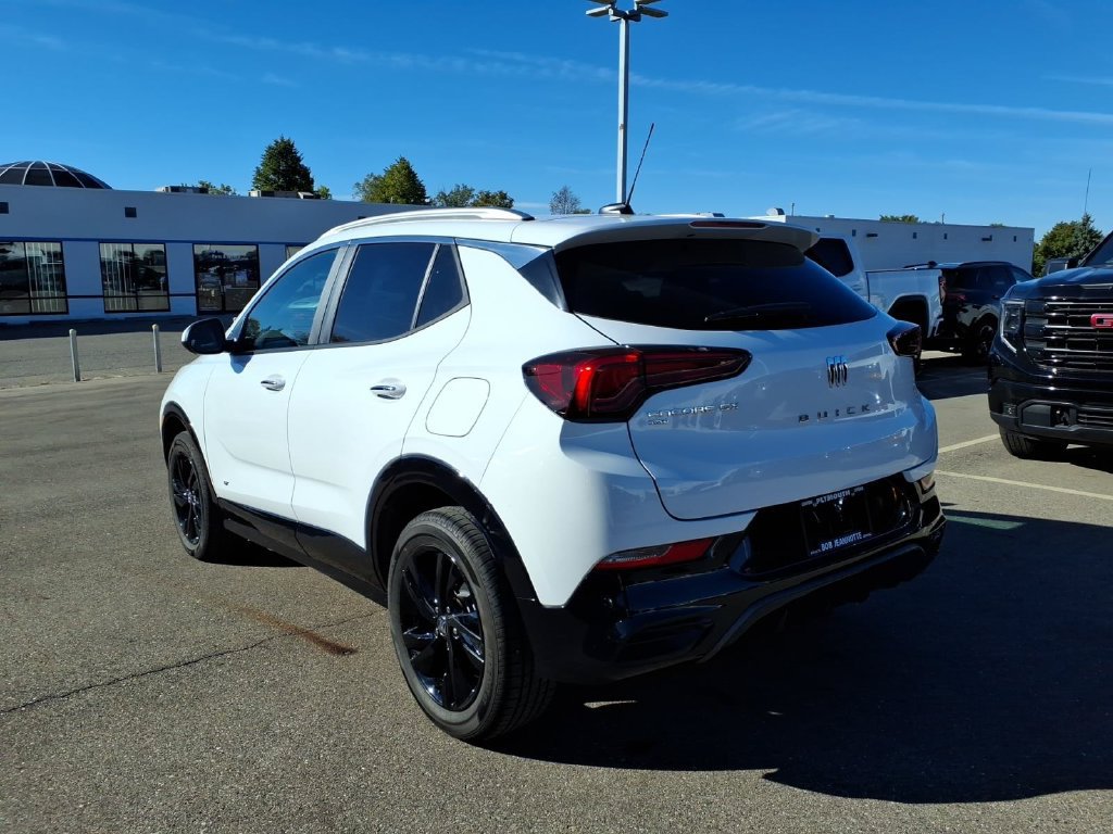 Used 2026 Buick Encore GX Sport Touring w/ Comfort Package AWD/4WD image 7