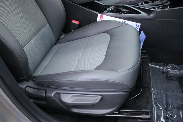 Used 2023 Kia Niro EX image 25