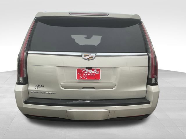 Used 2017 Cadillac Escalade Premium Luxury image 11