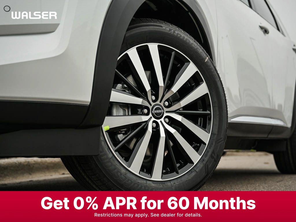 New 2025 Nissan Pathfinder Platinum w/ Cargo Package image 6