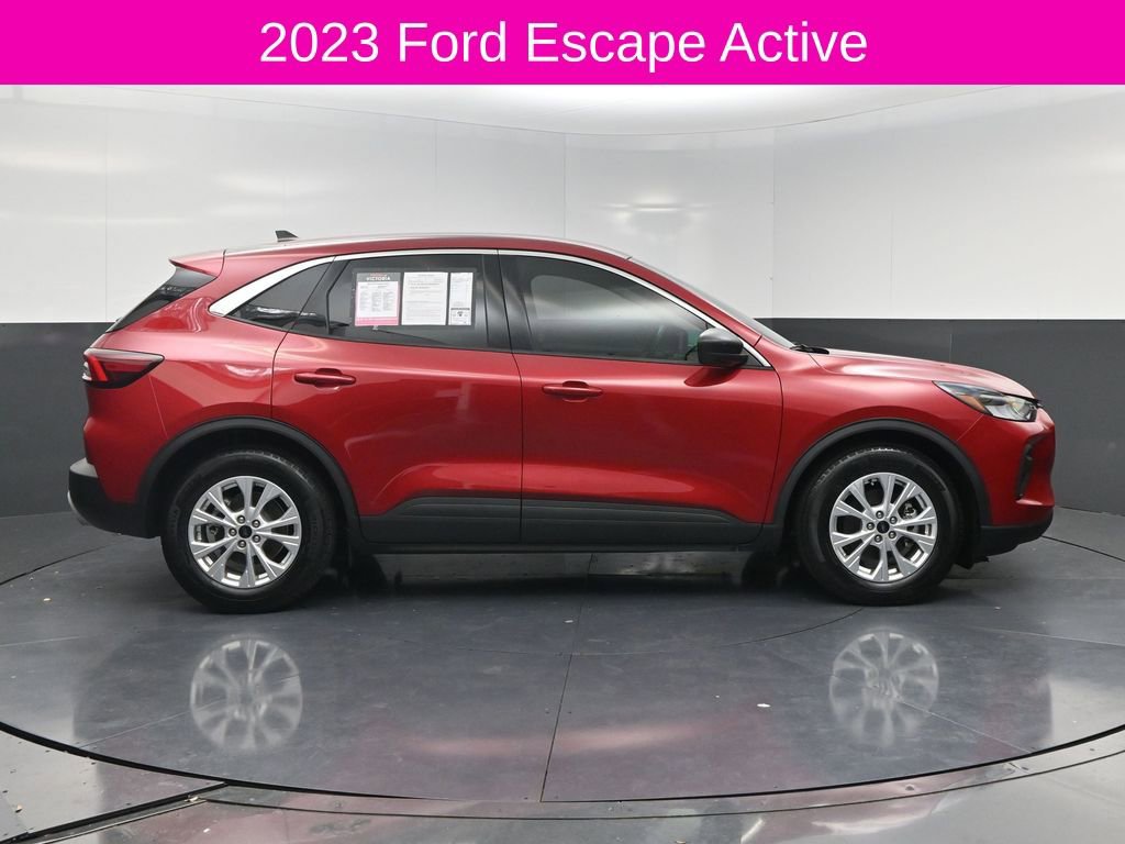 Used 2023 Ford Escape Active FWD image 4