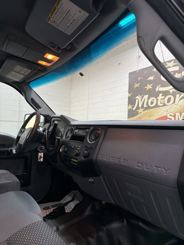 Used 2014 Ford F550 4x4 Crew Cab Super Duty image 34