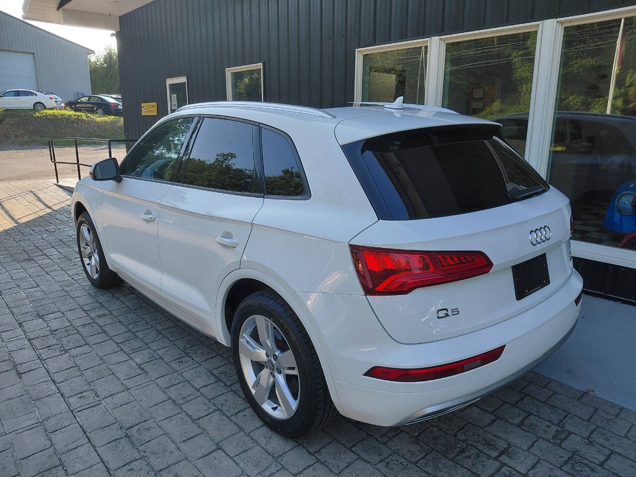 Used 2018 Audi Q5 2.0T Premium AWD/4WD image 5