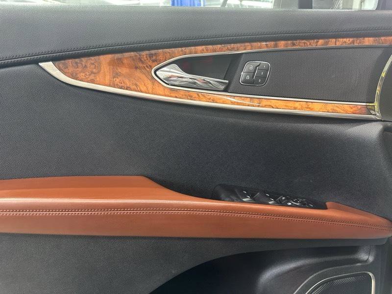 Used 2017 Lincoln MKX Reserve FWD image 7