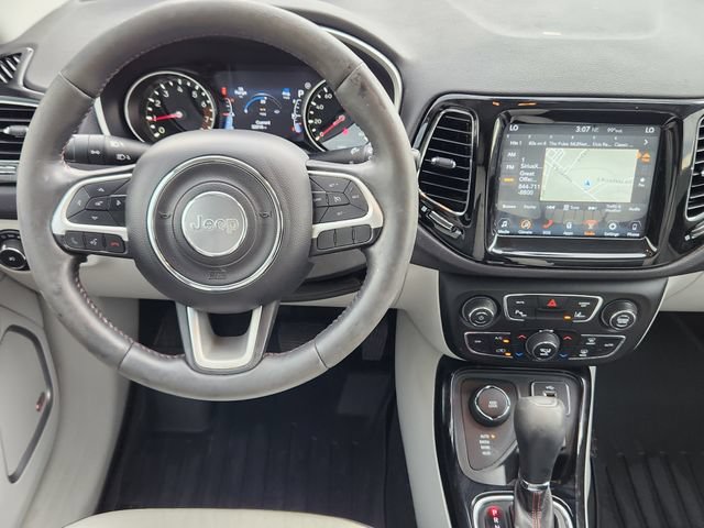 Used 2017 Jeep Compass Limited AWD/4WD image 31
