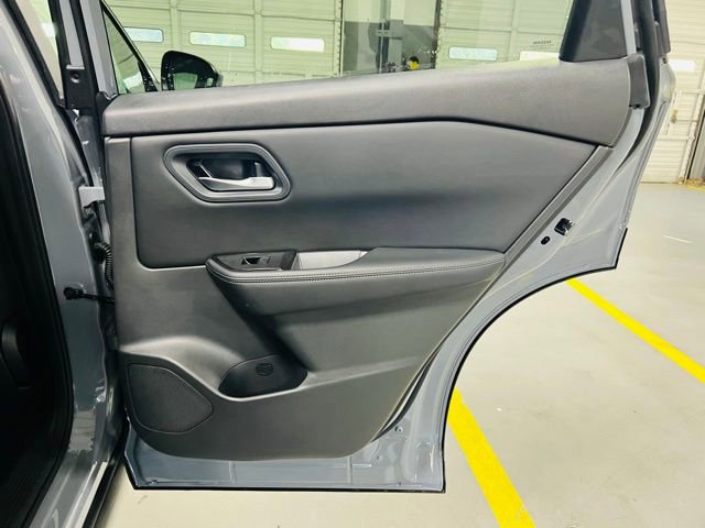 New 2026 Nissan Rogue SV FWD image 27