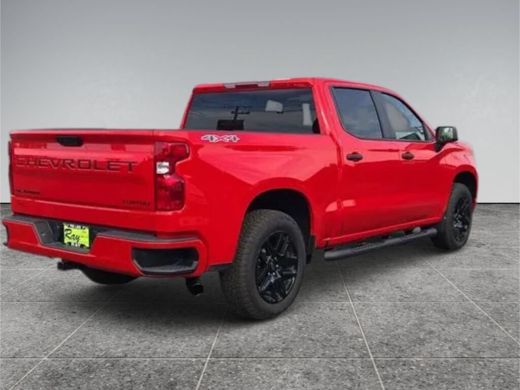 Certified 2025 Chevrolet Silverado 1500 Custom w/ Turbomax Blackout Package AWD/4WD image 5