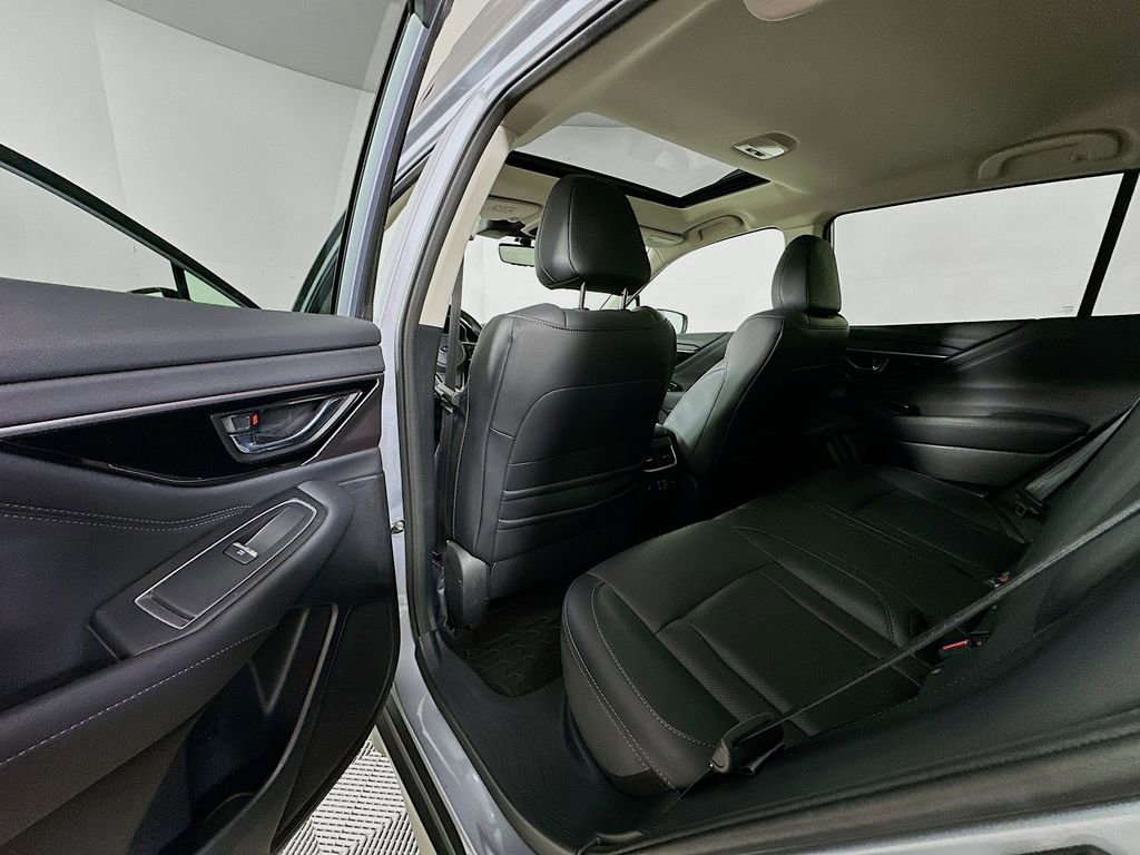Used 2023 Subaru Outback Limited image 17