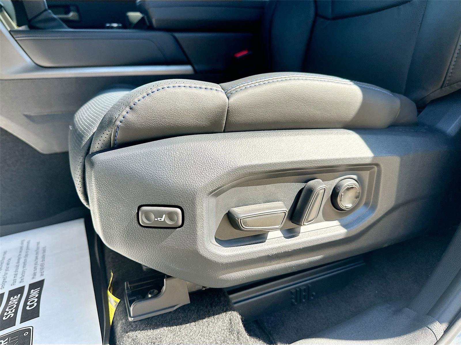 New 2026 Toyota Tundra Platinum AWD/4WD image 22