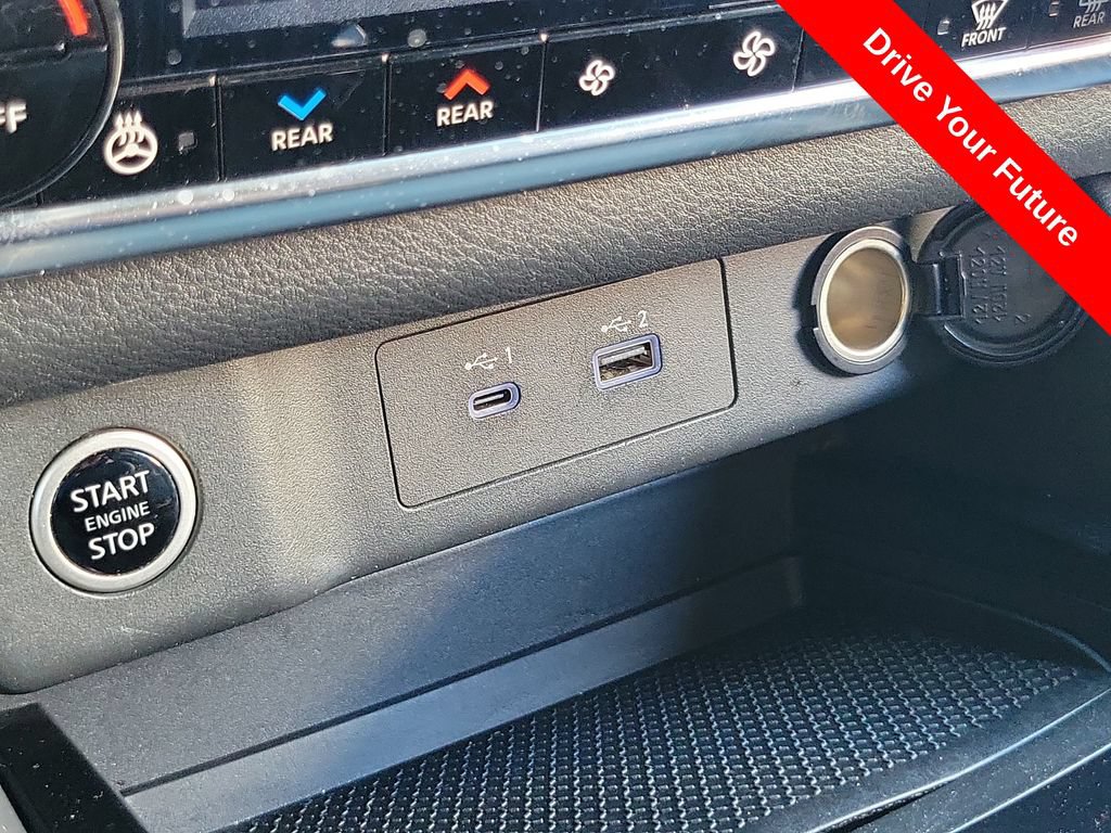 Used 2021 Nissan Rogue SL AWD/4WD image 12
