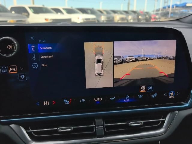 New 2026 Chevrolet Equinox EV LT AWD/4WD image 24