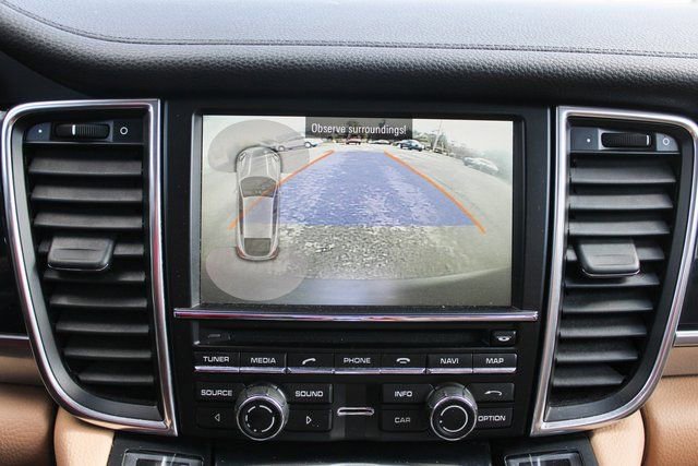 Used 2015 Porsche Panamera 4 image 22