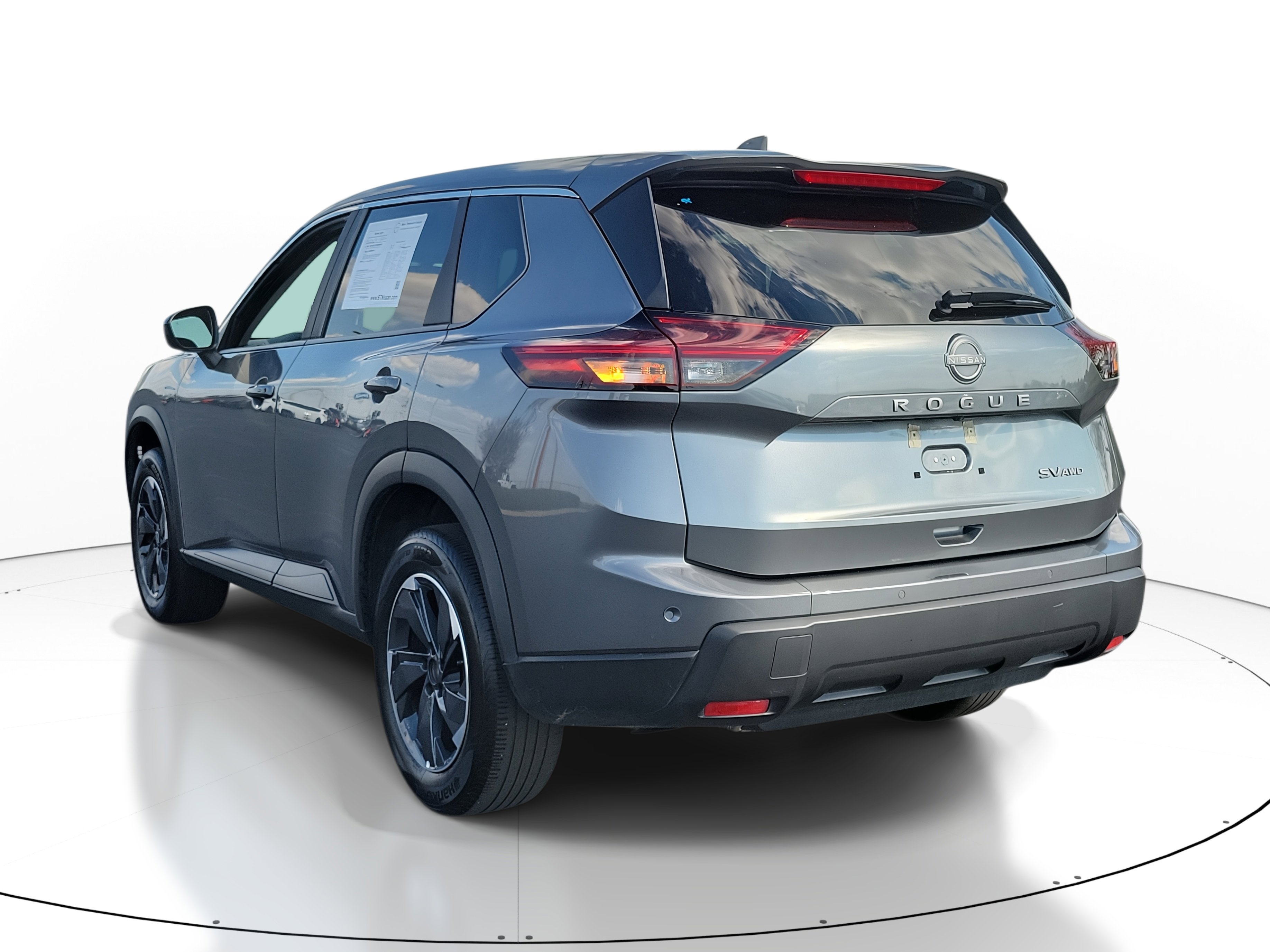 Certified 2024 Nissan Rogue SV image 3