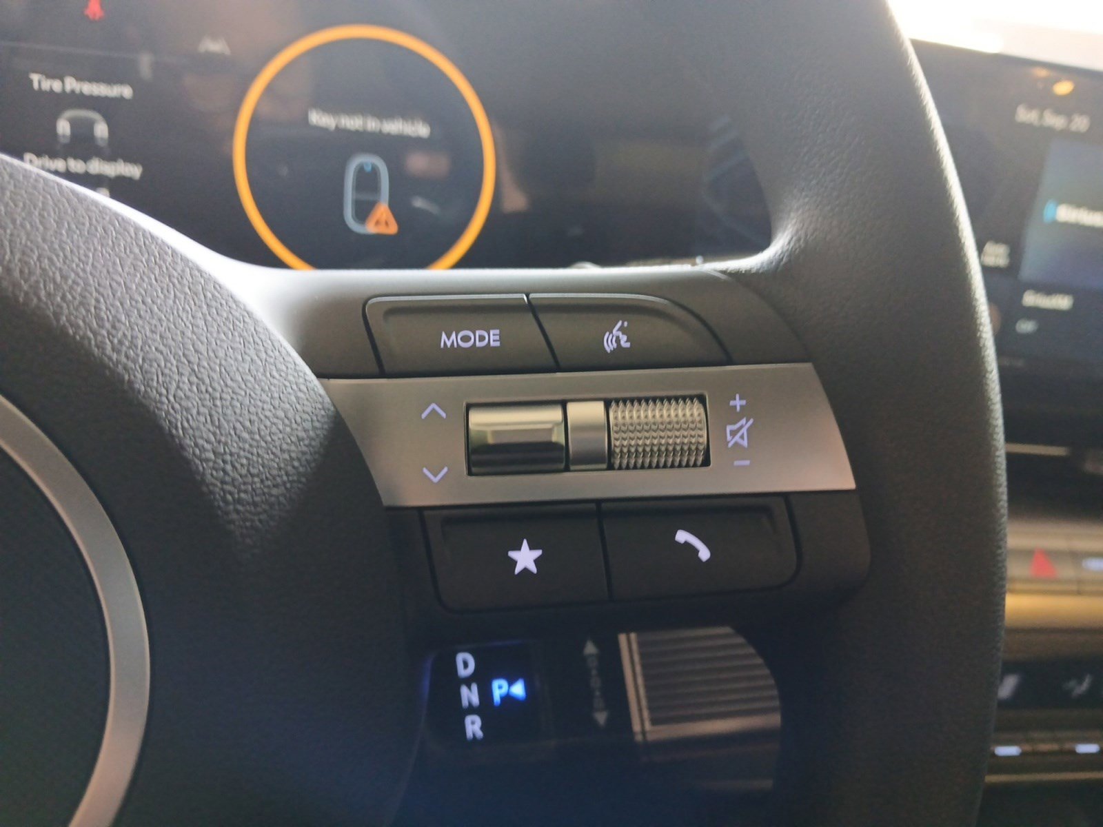 New 2025 Hyundai Kona SE image 17