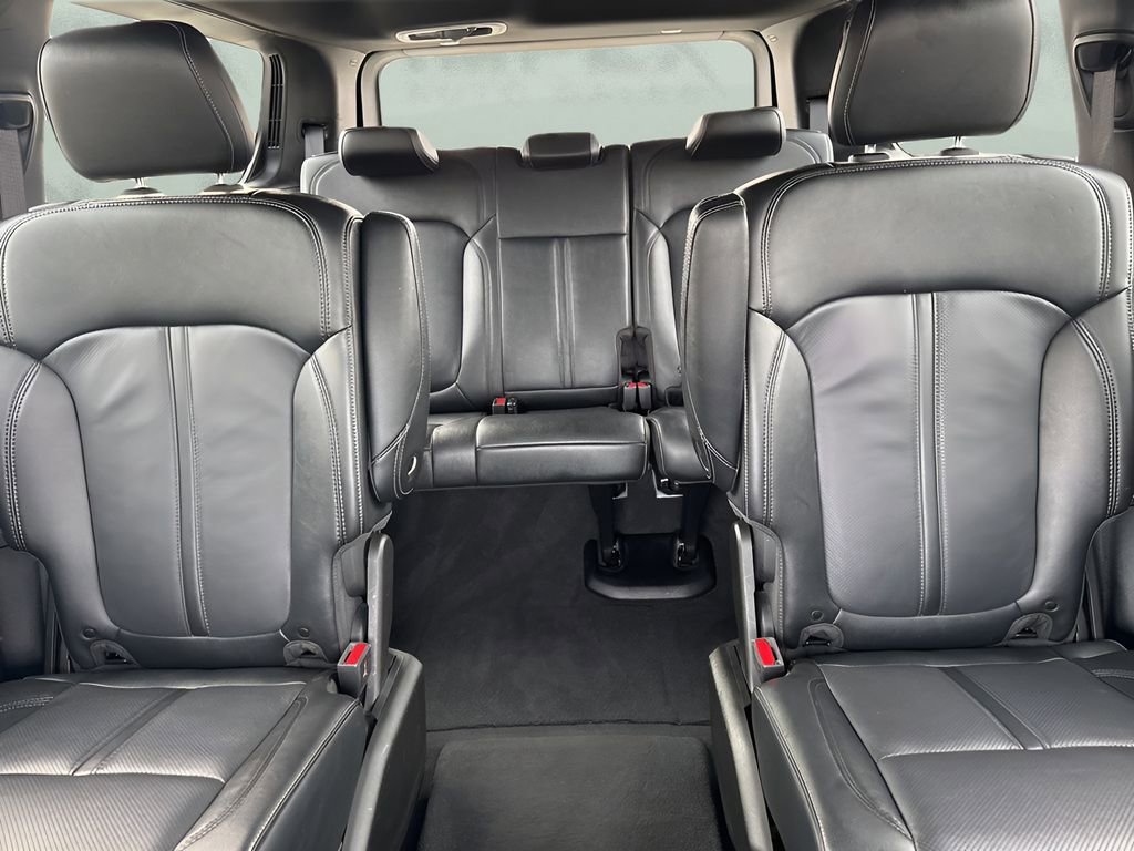 Used 2024 Jeep Wagoneer Series III AWD/4WD image 12