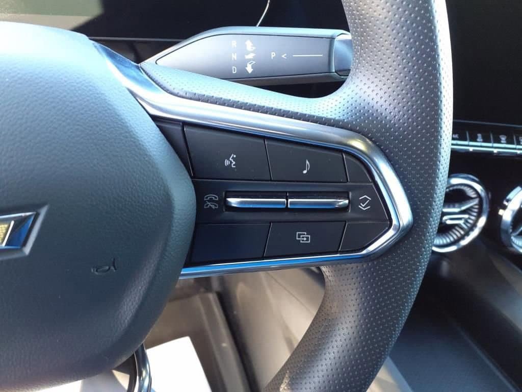 New 2025 Chevrolet Blazer EV LT AWD/4WD image 17