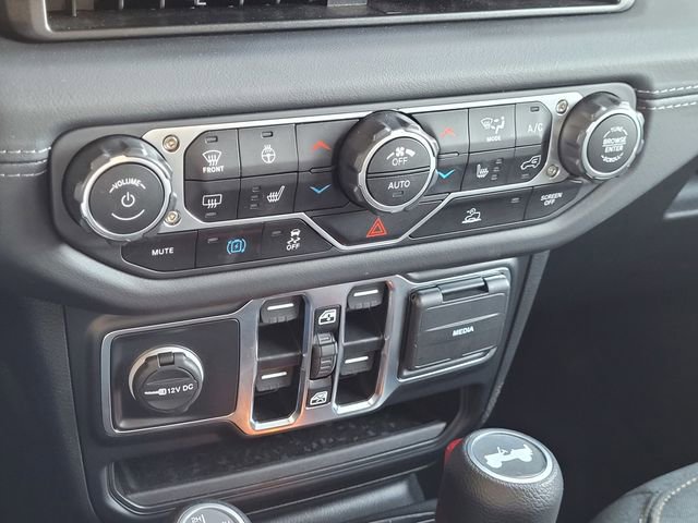 Certified 2025 Jeep Wrangler Unlimited Sahara image 11