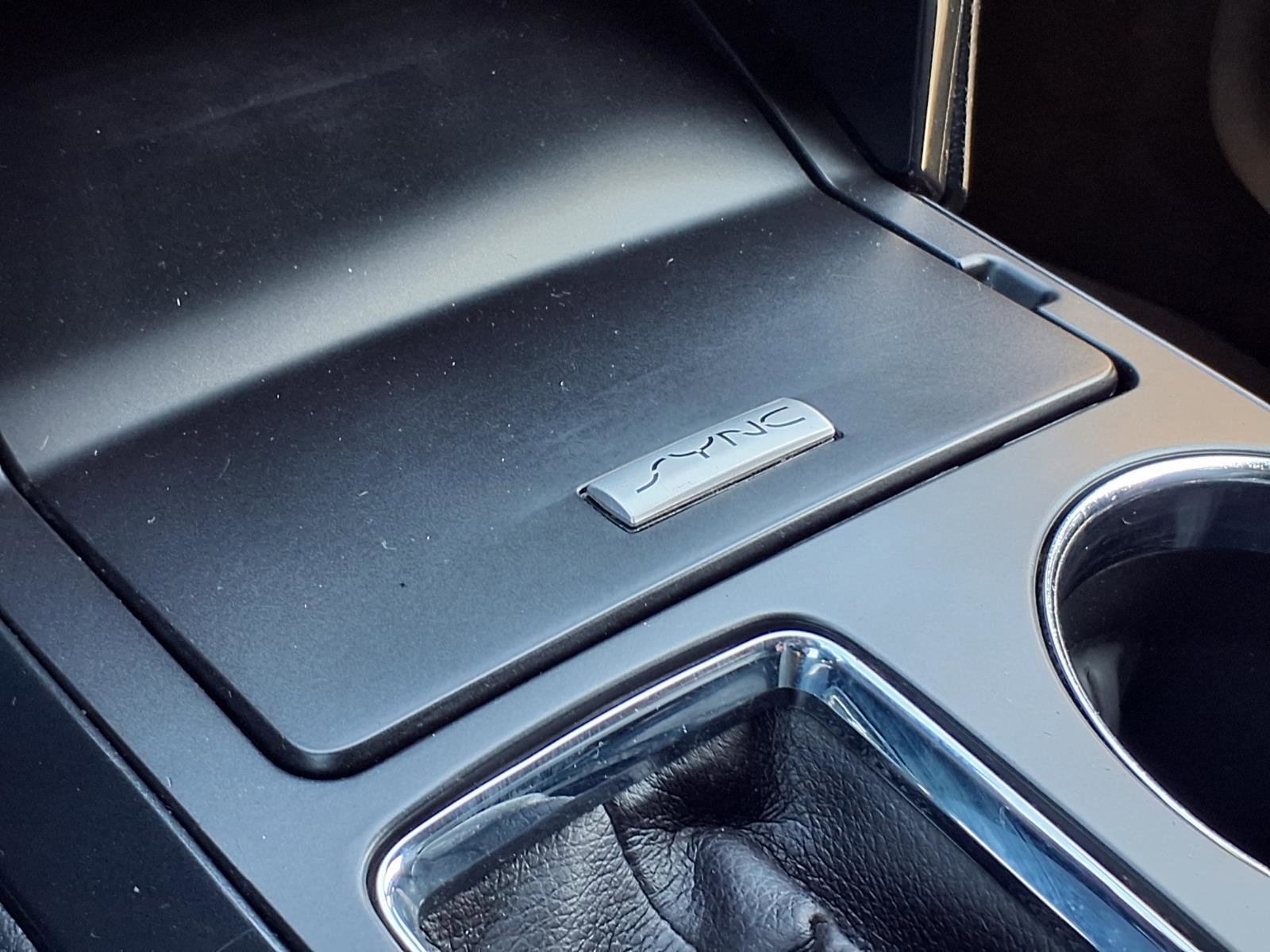 Used 2017 Ford Explorer XLT w/ Equipment Group 202A FWD image 15