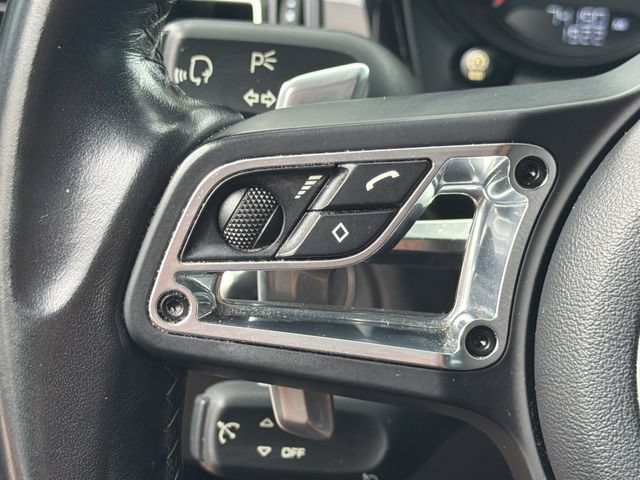 Used 2019 Porsche Macan AWD/4WD image 29