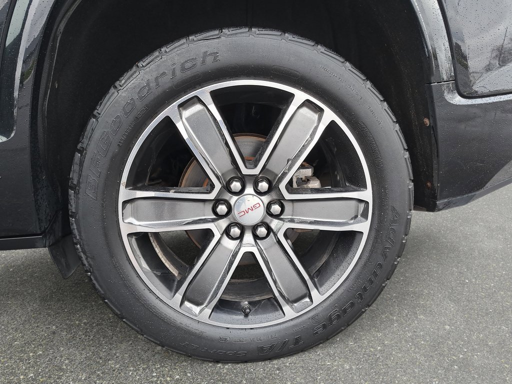 Used 2019 GMC Acadia Denali image 32