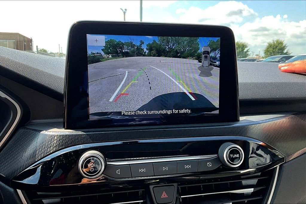 Used 2022 Ford Escape SEL w/ SEL Stealth AWD Package image 32