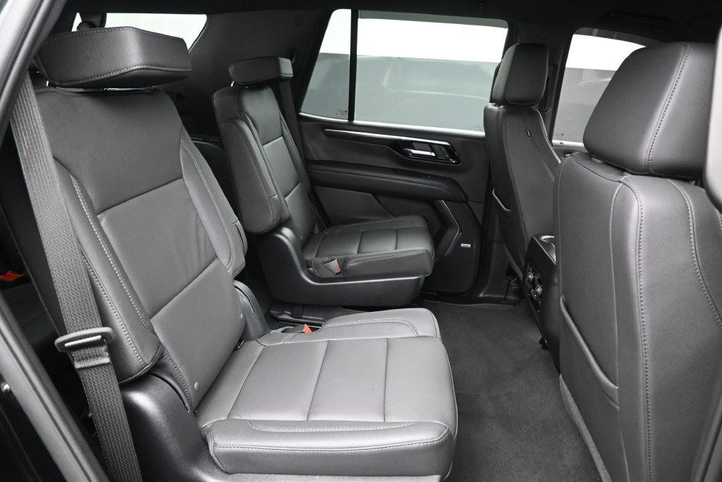 Used 2026 Chevrolet Tahoe LT w/ Comfort Package AWD/4WD image 31