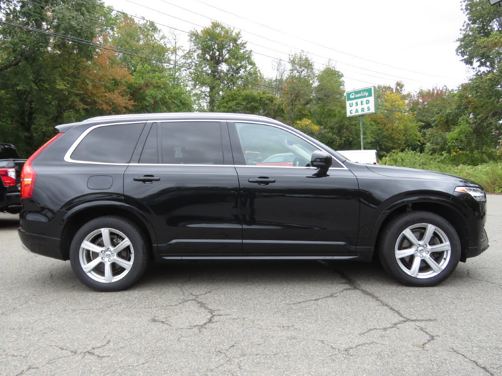 Used 2022 Volvo XC90 T5 Momentum AWD/4WD image 4