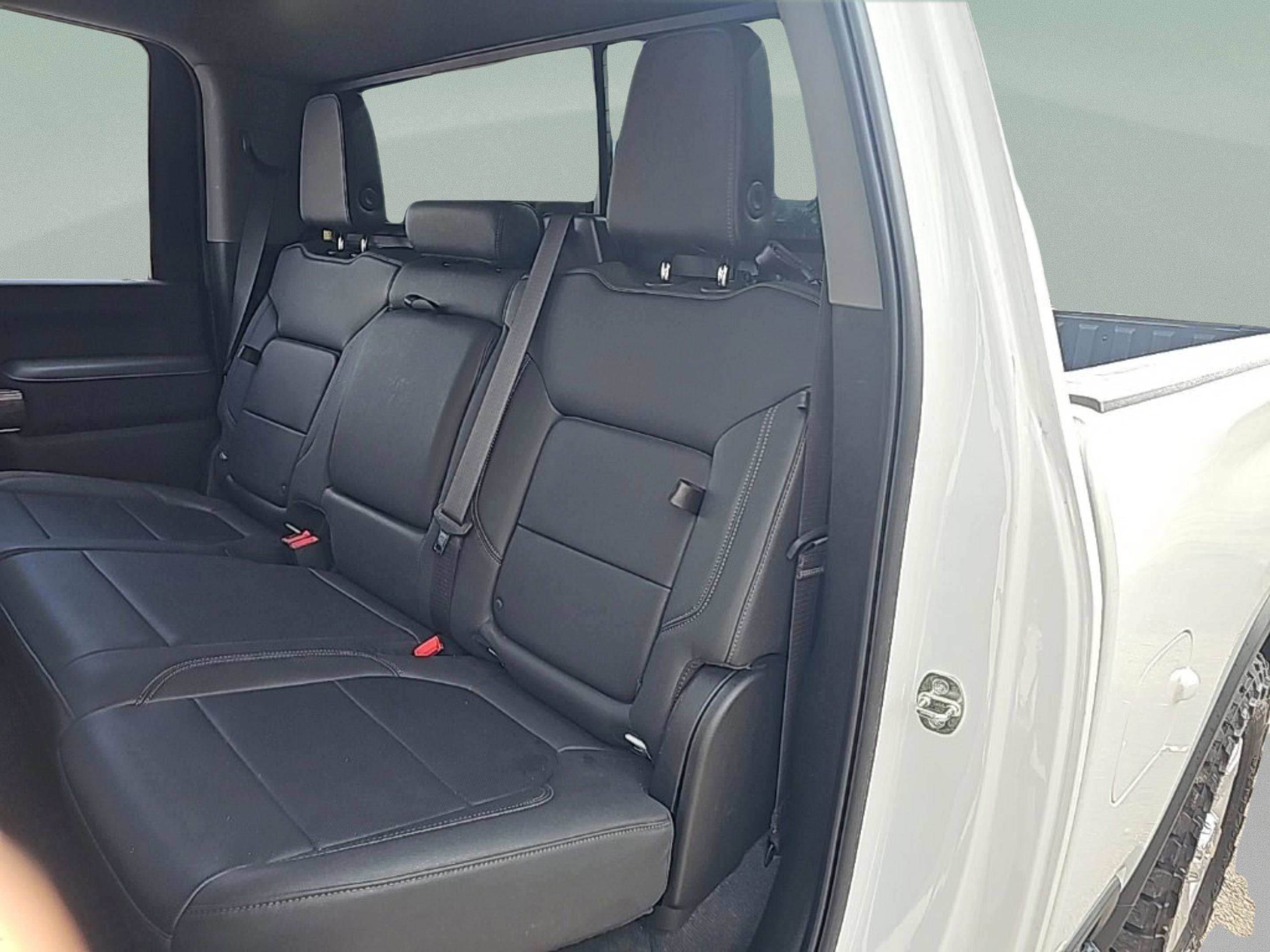 Used 2023 Chevrolet Silverado 2500 LTZ w/ LTZ Premium Package image 28