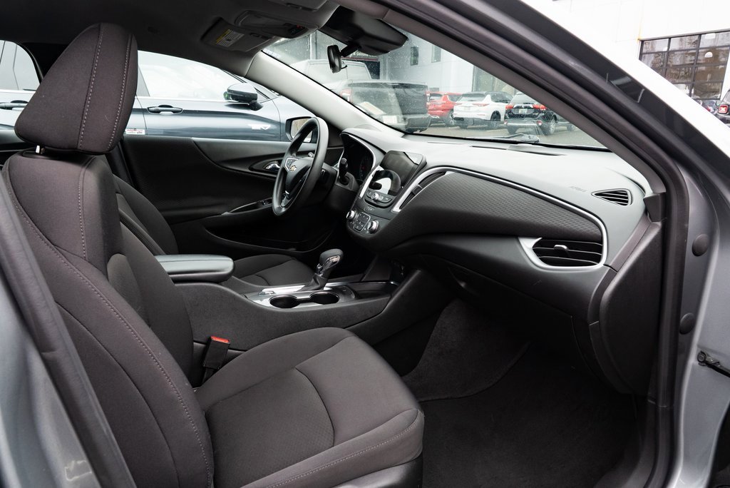 Used 2023 Chevrolet Malibu LT image 24