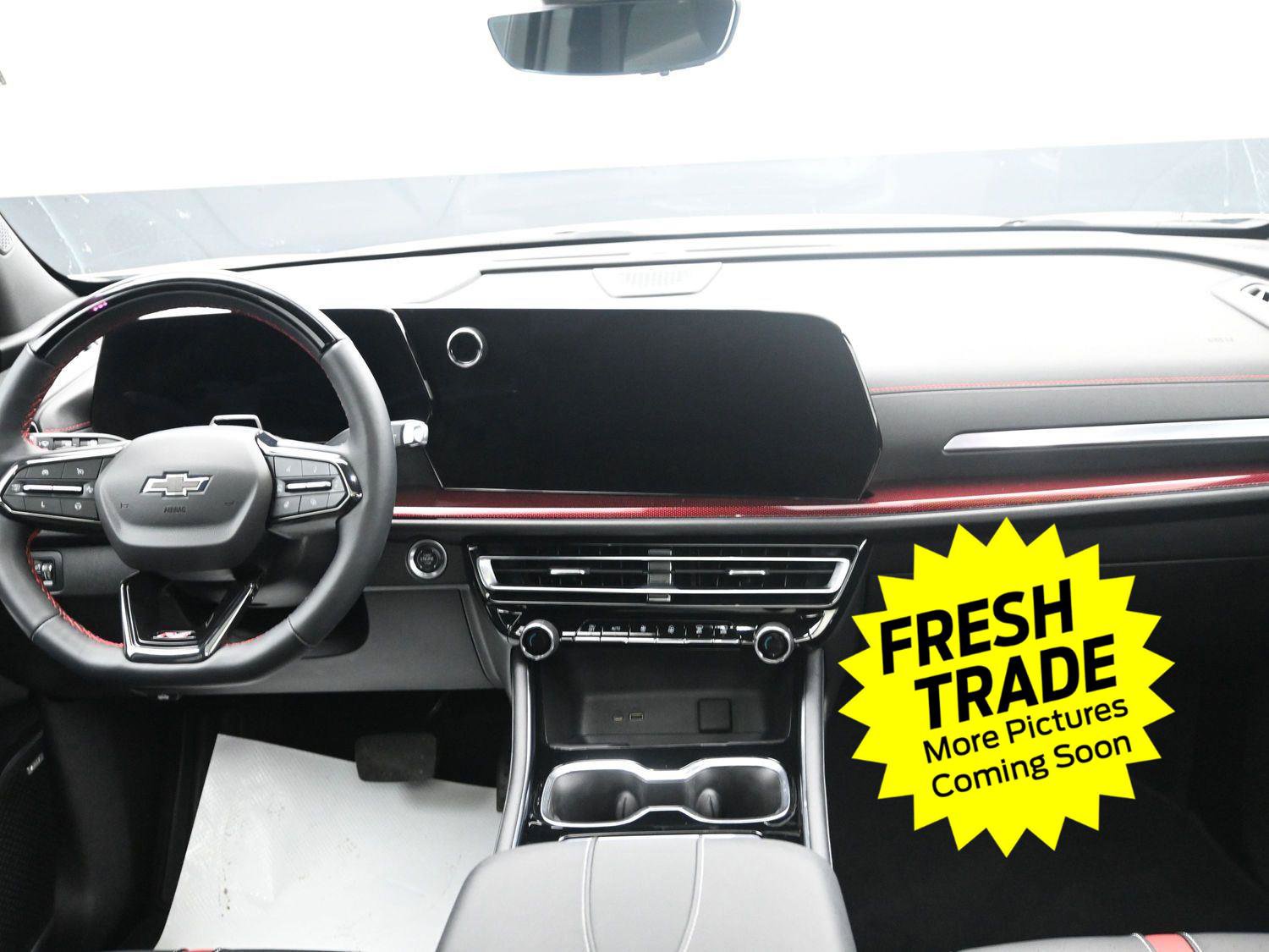 Used 2024 Chevrolet Traverse RS image 15