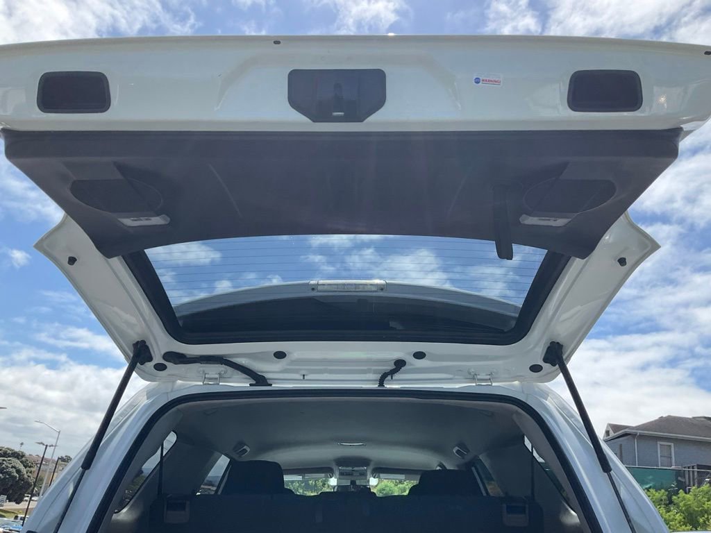 Used 2018 Toyota 4Runner SR5 RWD image 10